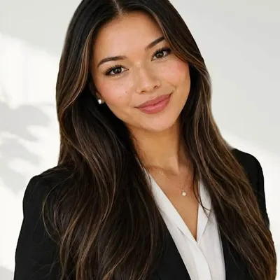 Gianna Sgambelluri, Licensed Insurance Broker & Independent Advisor
